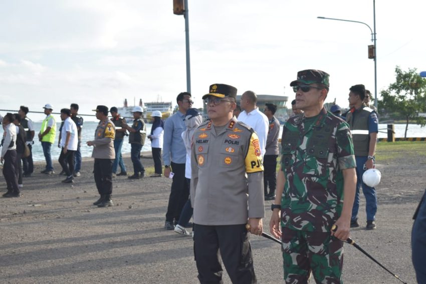 Bersama Forkopimda Provinsi Lampung, Danrem 043/Gatam Ikuti Rapat Kesiapan Operasional Angkutan Lebaran 1446 H / 2025 M