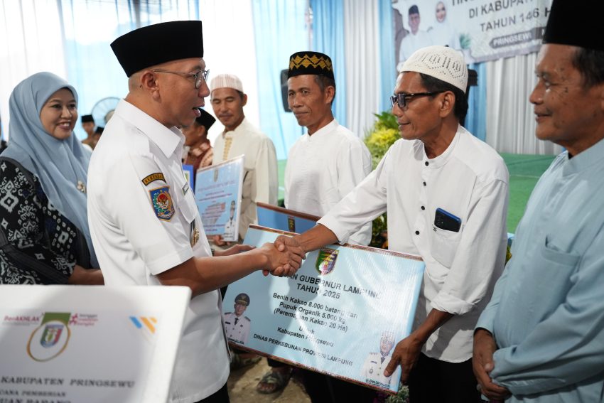 Gubernur Mirza Gelar Safari Ramadan dan Berikan Berbagai Bantuan