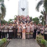 Peringatan HUT ke-343 Kota Bandar Lampung: Walikota Eva Dwiana Pimpin Upacara dan Ziarah Pahlawan