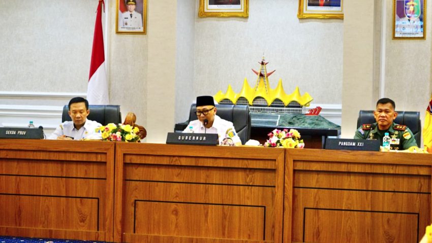 Pangdam XXI/ Radin Inten Hadiri Penandatanganan Naskah perjanjian Hibah Daerah ( NPHD ) antara Pemerintah Provinsi Lampung dan penerima Hibah