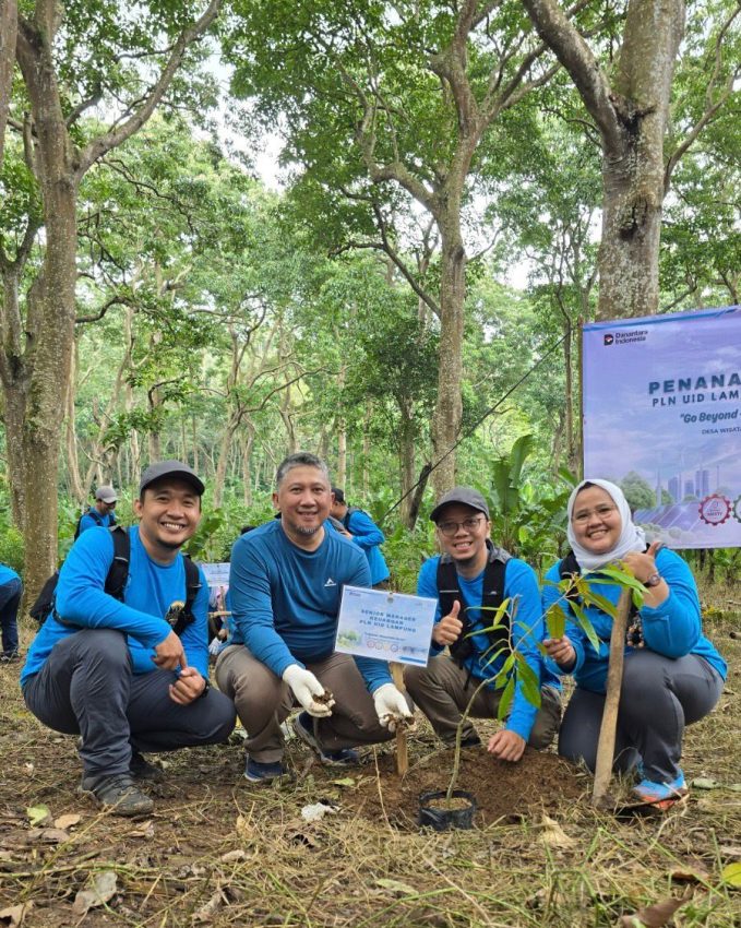 PLN UID Lampung Peringati Hari Lingkungan Hidup Sedunia dengan Aksi Penanaman Pohon untuk Masa Depan Berkelanjutan