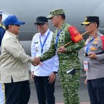 Pangdan XXI/RI dan Forkopimda Sambut Kedatangan Presiden RI di Provinsi Lampung