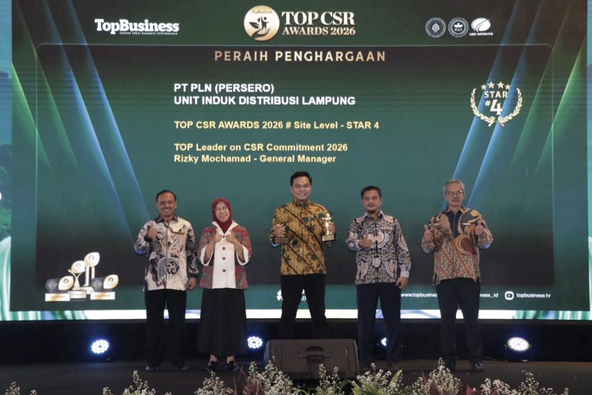 General Manager PLN UID Lampung Dianugerahi TOP Leader on CSR Commitment 2026