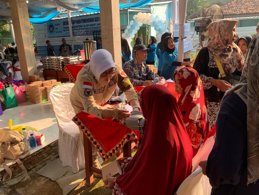 Lanal Lampung Gelar Bakti Sosial dan Bakti Kesehatan di Pulau Pahawang, Wujud Kepedulian TNI AL kepada Masyarakat