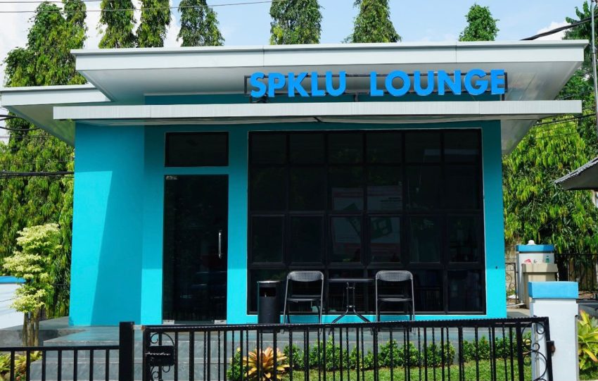 Tempat Strategis hingga SPKLU Lounge PLN, Ini 5 SPKLU Non Tol yang Paling Banyak Dipilih Pengguna Kendaraan Listrik di Lampung