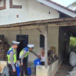 Satuan Lalu Lintas Polres Mesuji Gelar Bhakti Sosial “Tasi Berkah”, Bagikan 10 Paket Sembako Kepada Warga Kurang Mampu