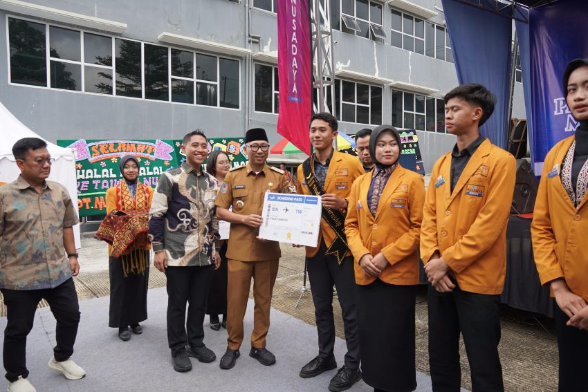 Gubernur Tegaskan Dukungan Akses Global bagi Generasi Muda