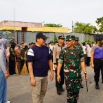Danrem 043/Gatam Pimpin Aksi Bersih Pasar Cendrawasih Sambut HUT Ke-1 Kodam XXI/Radin Inten
