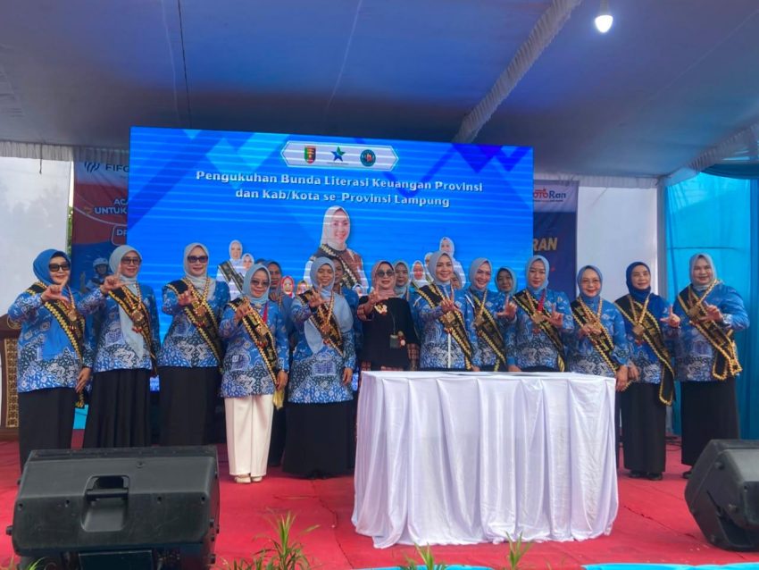 Pengukuhan Bunda Literasi Keuangan tingkat provinsi, kabupaten dan kota di Provinsi Lampung, perkuat gerakan edukasi keuangan bagi masyarakat