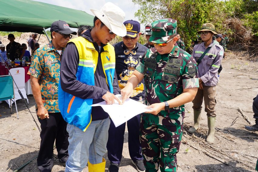 Danrem 043/Gatam Tinjau Lokasi Cetak Sawah Rakyat di Kampung Ringin Sari, Tulang Bawang