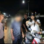 Personil Siaga Kompi I Polres Mesuji Amankan Pelaku Bawa Senjata Tajam Saat KRYD di Depan Mapolsek Simpang Pematang