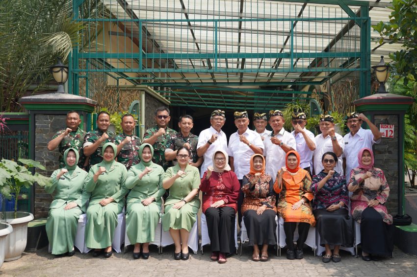 HUT Ke-79 Korem 043/Gatam, Danrem  Silaturahmi dengan Sesepuh dan Keluarga Besar Prajurit