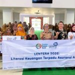 OJK Bersama Pemkab Pesisir Barat Wujudkan Inklusi Keuangan Nyata: 150 Guru dan Tenaga Pendidik Terima Polis Asuransi Jiwa