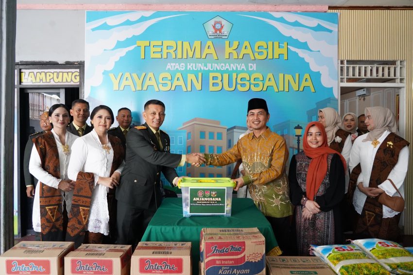 Tak Sekadar Upacara, HUT ke-81 TNI di Lampung Diisi Anjangsana ke Panti Asuhan